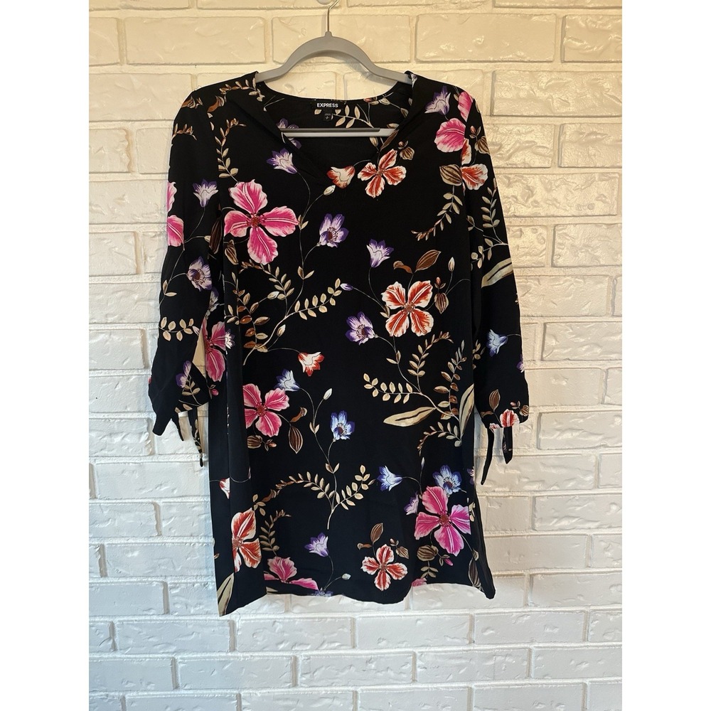 Express Floral‎ Shift Tunic Dress Top Small Black Pink Purple Flowers 3/4 Sleeve